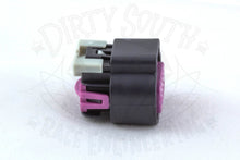 Load image into Gallery viewer, GM Holden LS1 VZ Electronic Throttle 3 Bolt Throttle Body Connector